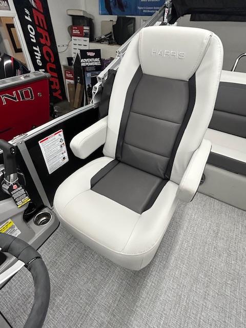 2025 Harris CRUISER 190 with  60 HP ELPT CT Mercury - Photo 9